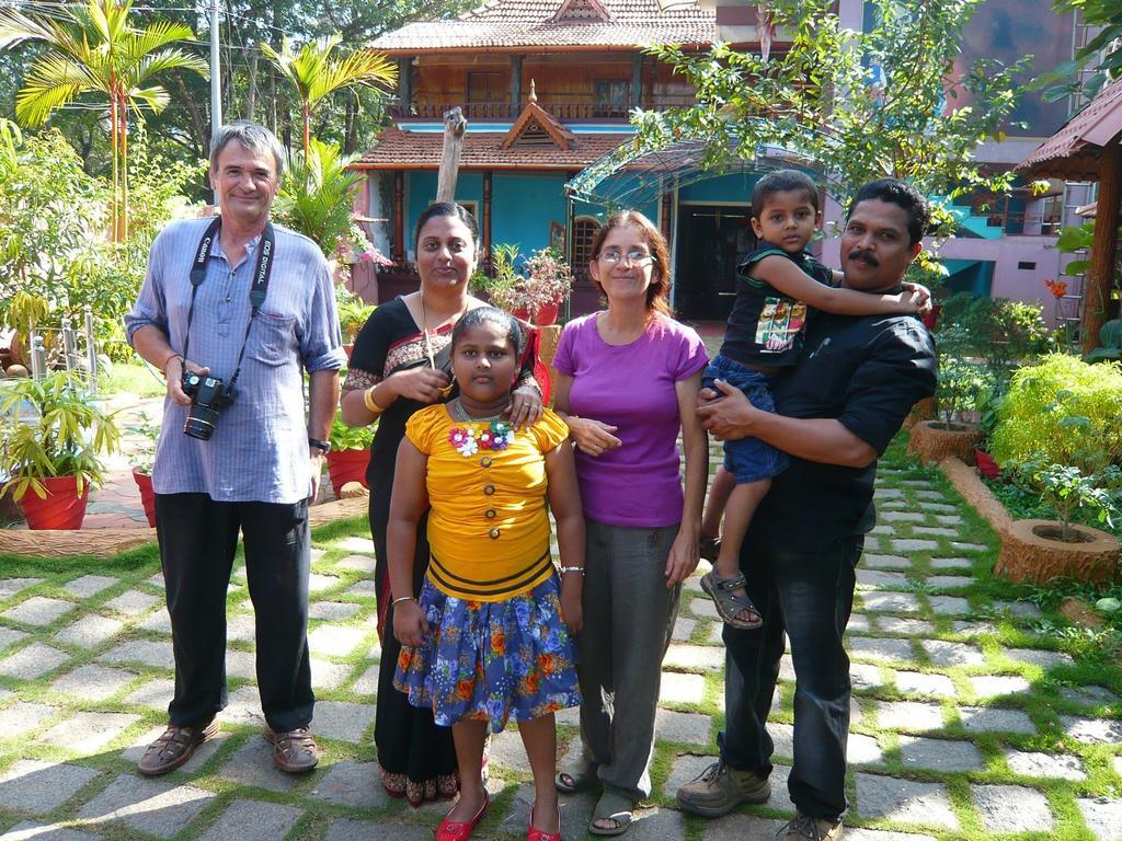 Southcanal Holidays Alappuzha Exterior foto